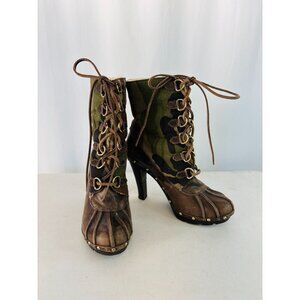 Michael Kors Camo Canvas Heeled Ankle Boots Women's Sz 5